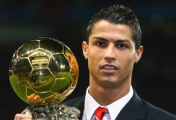 开云体育登入-《Dota2》荣耀巅峰总决赛盛况回顾：冠军悬念逐步揭晓！